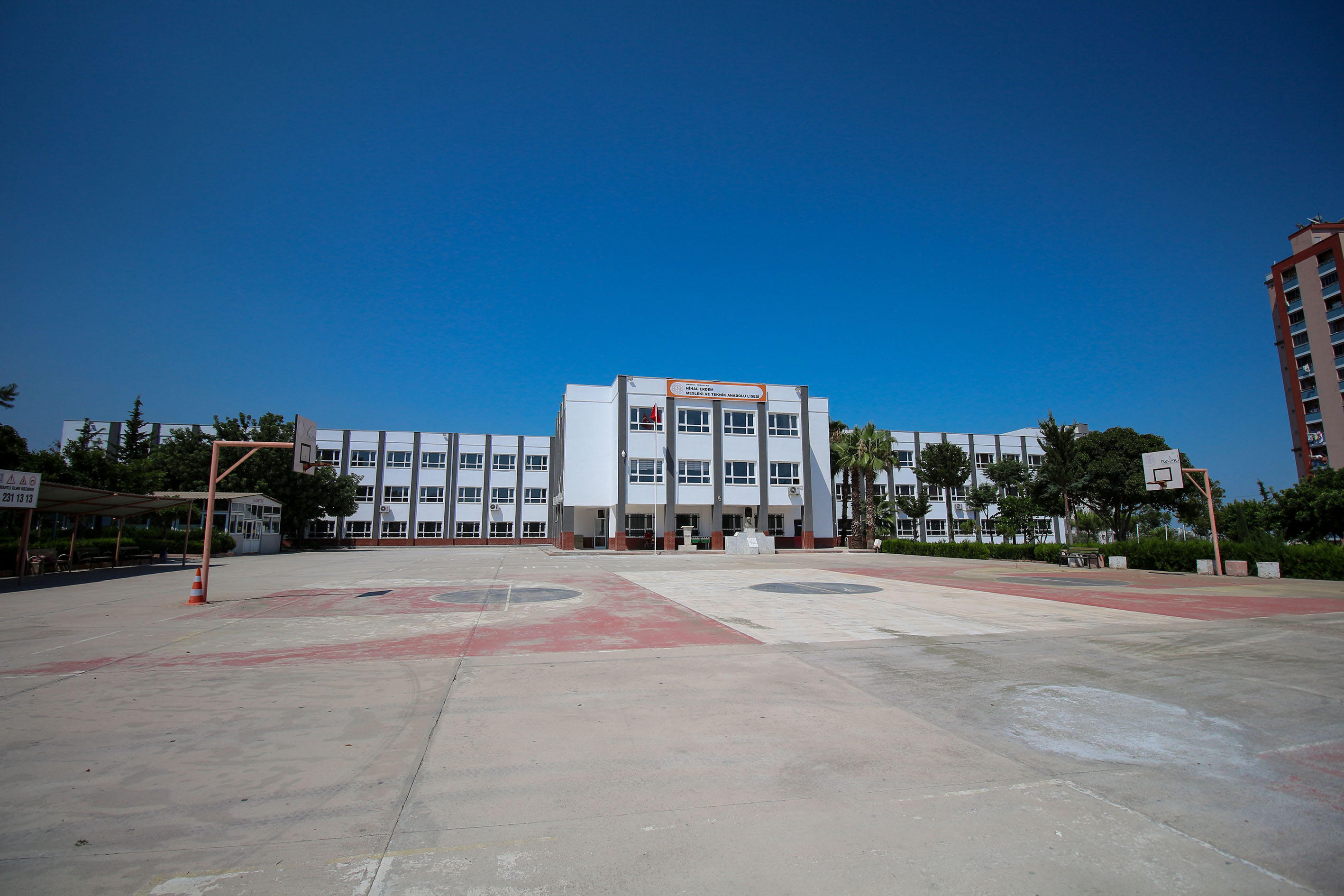 Nihal Erdem Mesleki ve Teknik Anadolu Lisesi