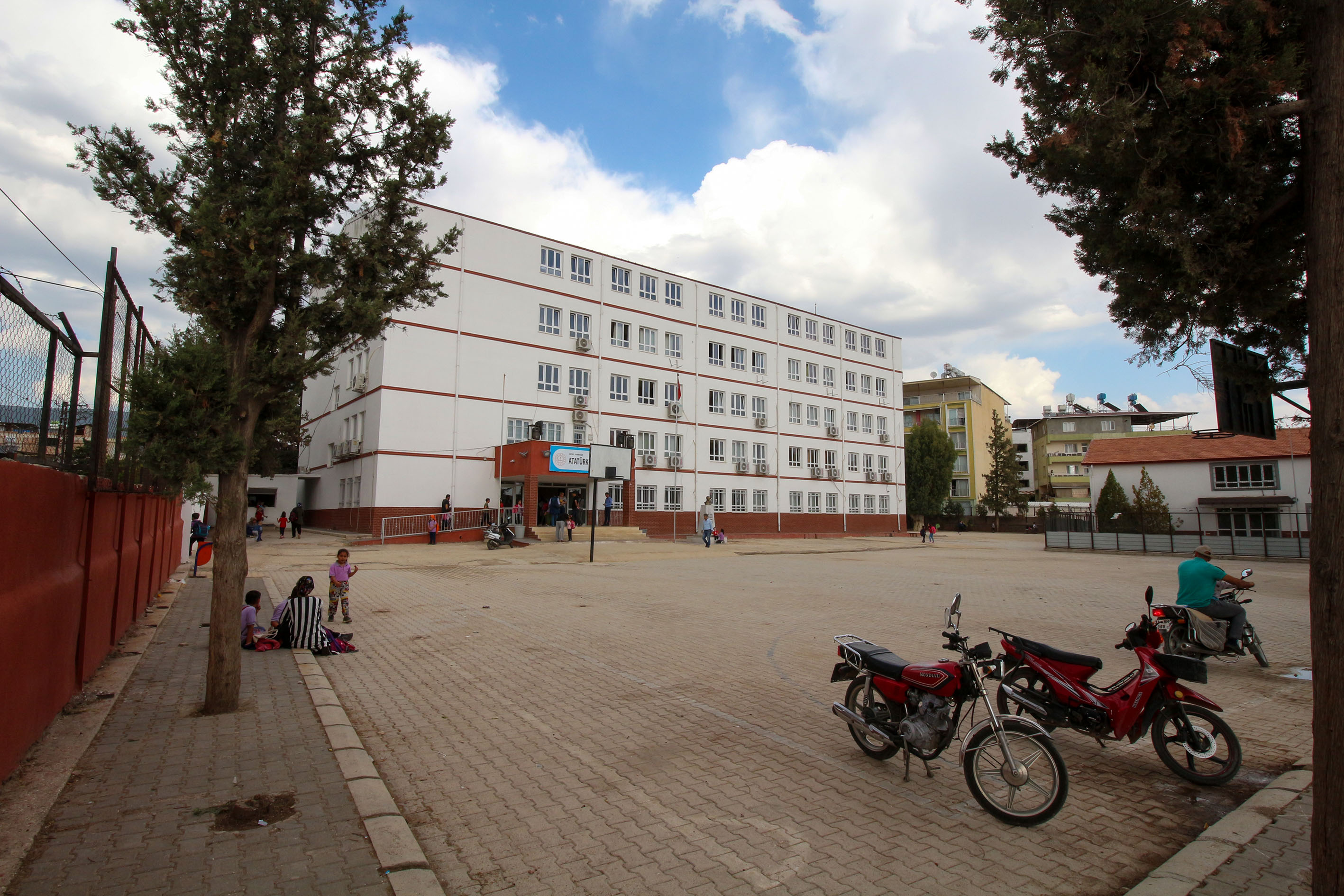 Atatürk İlkokulu
